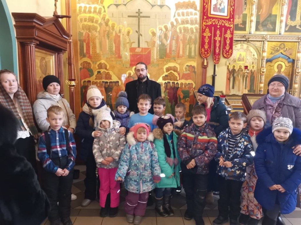 НАКАНУНЕ ПРАЗДНИКА